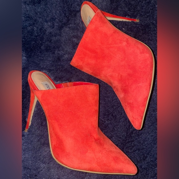 Steve Madden Darlene Mules size 6 in Orange/Red Suede - Picture 2 of 5